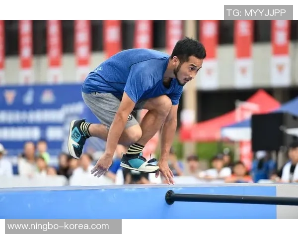 成都极限运动队与广州极限运动队赛后分析力量对决的精彩瞬间 成都极限运动队与广州极限运动队赛后分析力量对决的精彩瞬间