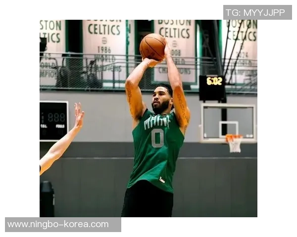 塔图姆与哈登的巅峰对决谁能在NBA赛场上笑到最后