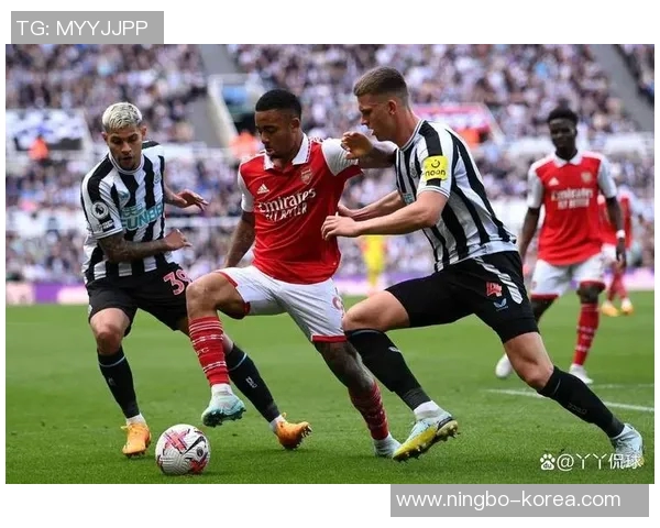 垫刺与阿森纳的激烈对决谁能在英超赛场上笑到最后 垫刺与阿森纳的激烈对决谁能在英超赛场上笑到最后