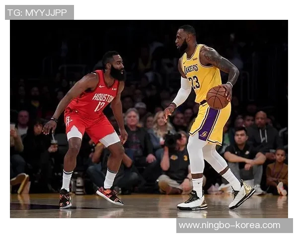 湖人对阵火箭精彩赛事在线直播全程回顾与分析 湖人对阵火箭精彩赛事在线直播全程回顾与分析