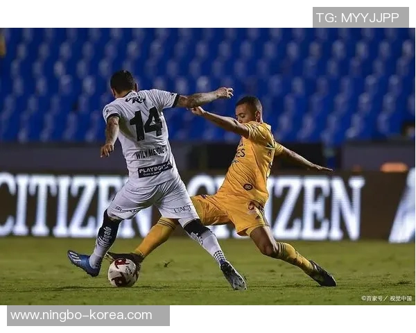 莫美洲与华雷斯激战正酣谁能在赛场上笑到最后