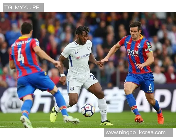 芝加哥天队与洛杉矶火队激战正酣谁能在这场对决中笑到最后