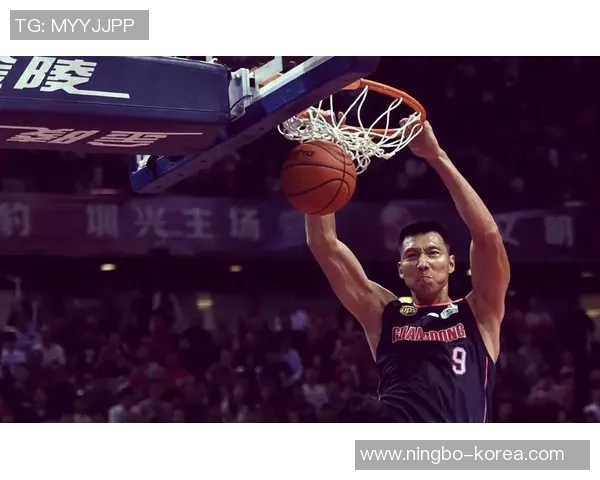 易建联:从篮球场上的传奇到生活中的榜样,见证中国体育的辉煌与坚持 易建联:从篮球场上的传奇到生活中的榜样,见证中国体育的辉煌与坚持